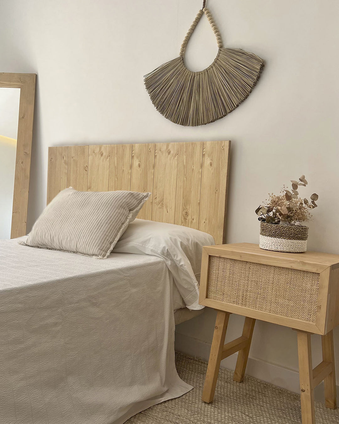 Cabecero de cama de madera maciza - Cabeceros rústicos y artesanales –  NATYAL, image size:1080x1350