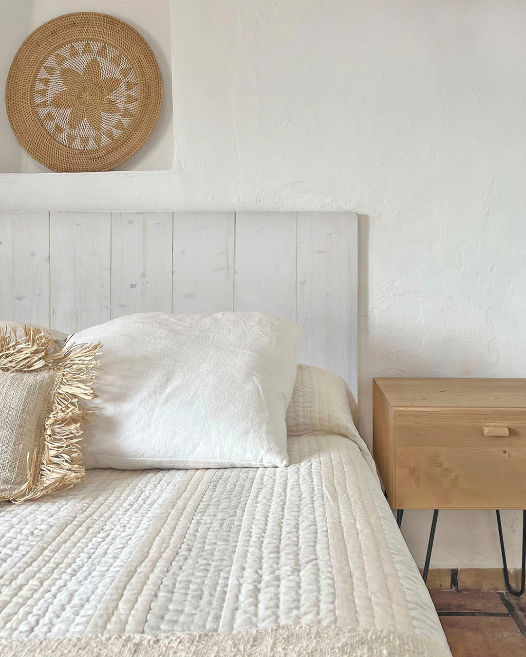 Cabecero de cama de madera maciza - Cabeceros rústicos y artesanales –  NATYAL, image size:1080x1350