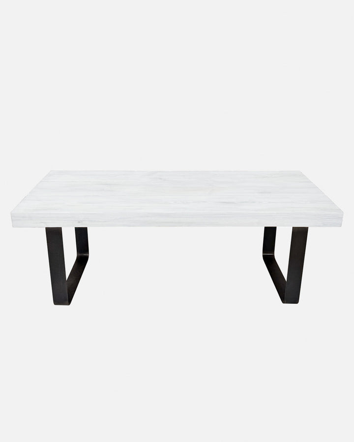 Mesa de centro de madera maciza blanco envejecido con hierro forjado, mueble salón comedor robusto minimalista