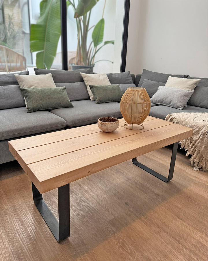 Liora coffee table