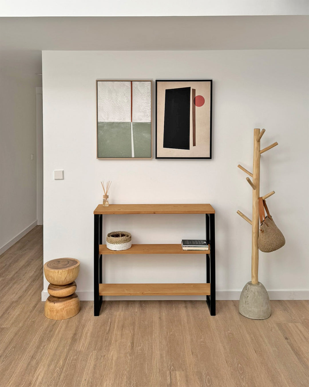 Neyra console table