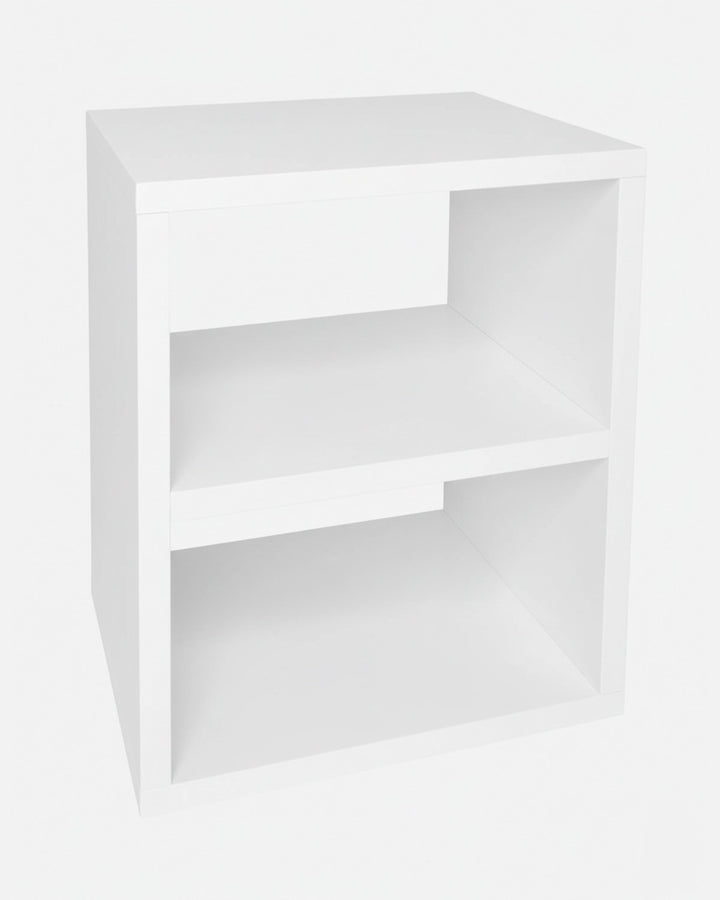 Mesita de noche de madera blanca maciza artesanal con estantes, mesilla nórdica minimalista para dormitorio