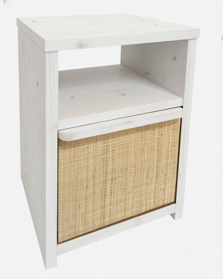 Zaren bedside table in natural raffia