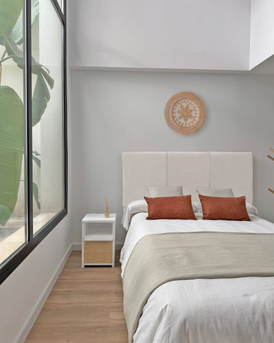 Mesita de noche Zaren Rafia natural