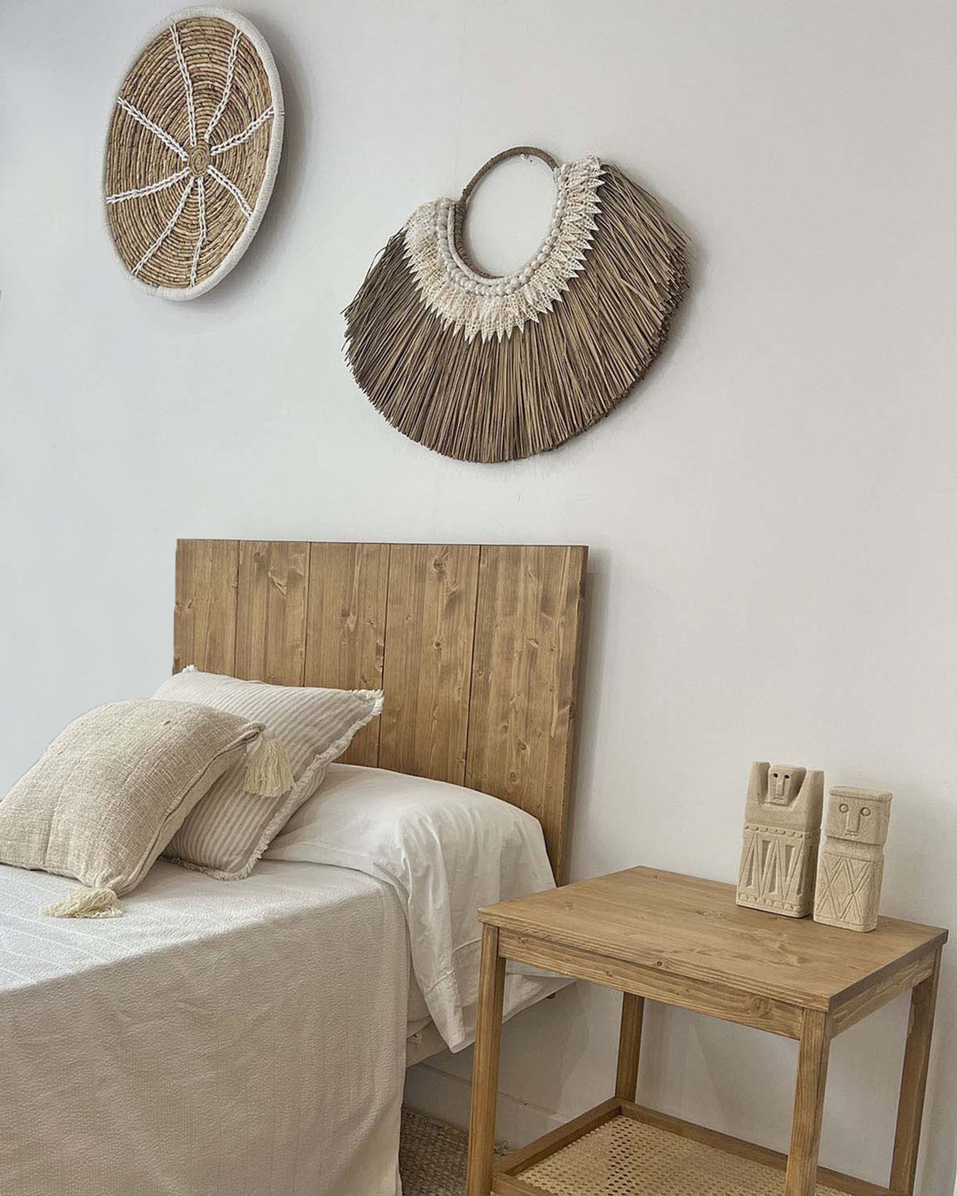 Arnaud White Decorative Plate