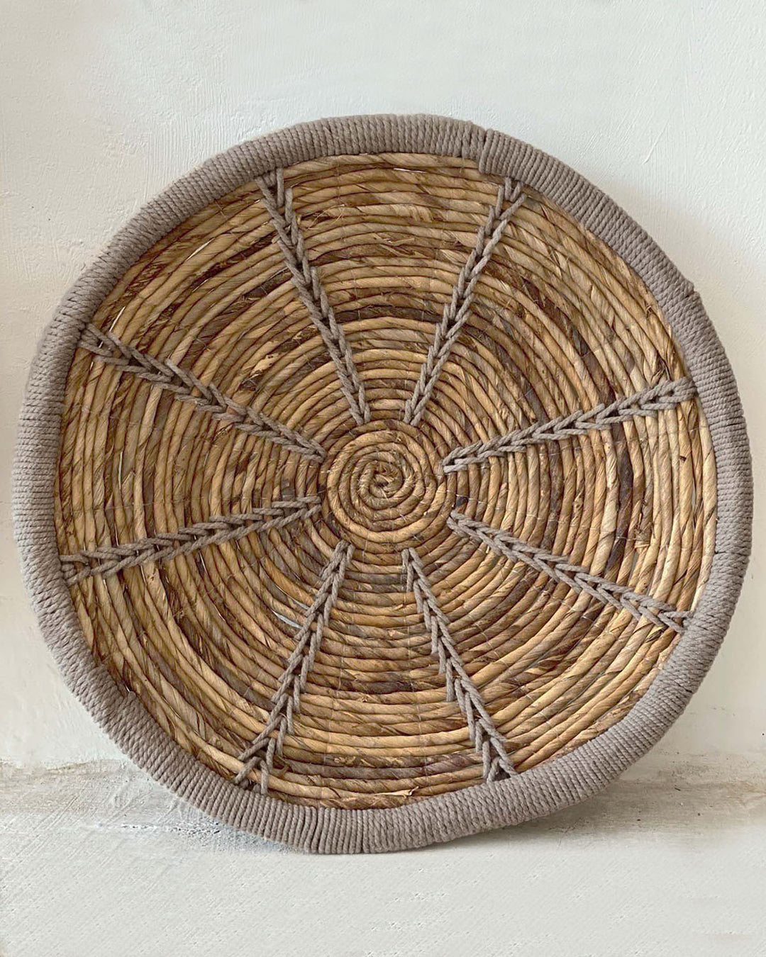 Arnaud Mole Decorative Plate