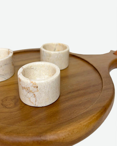 Manat table with sauce boats